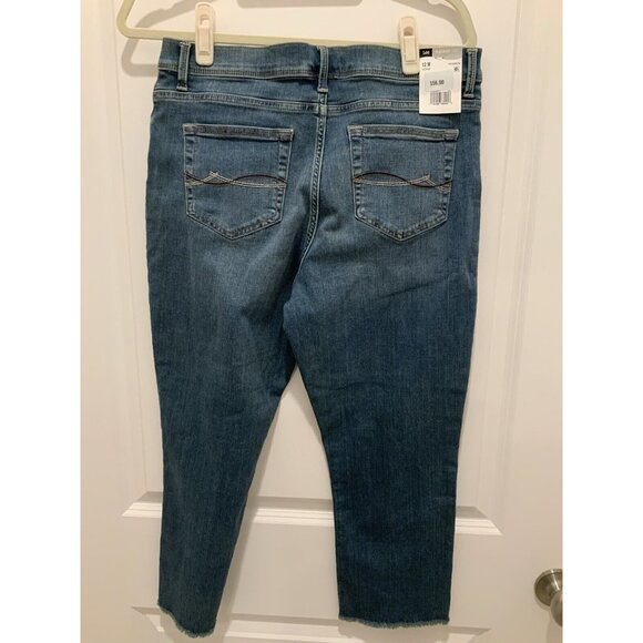Lee Jeans 12M Ladies Platinum Label Slimming Fit Capri Embroider Soho Color NWT - Picture 6 of 10